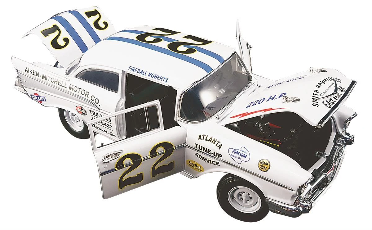 ACME 1:18 Scale - Fireball Roberts #22 - 1957 Chevrolet Bel Air - 1958 Southern 500 Winner At Darlington Limited To 996 Pieces - Image 3