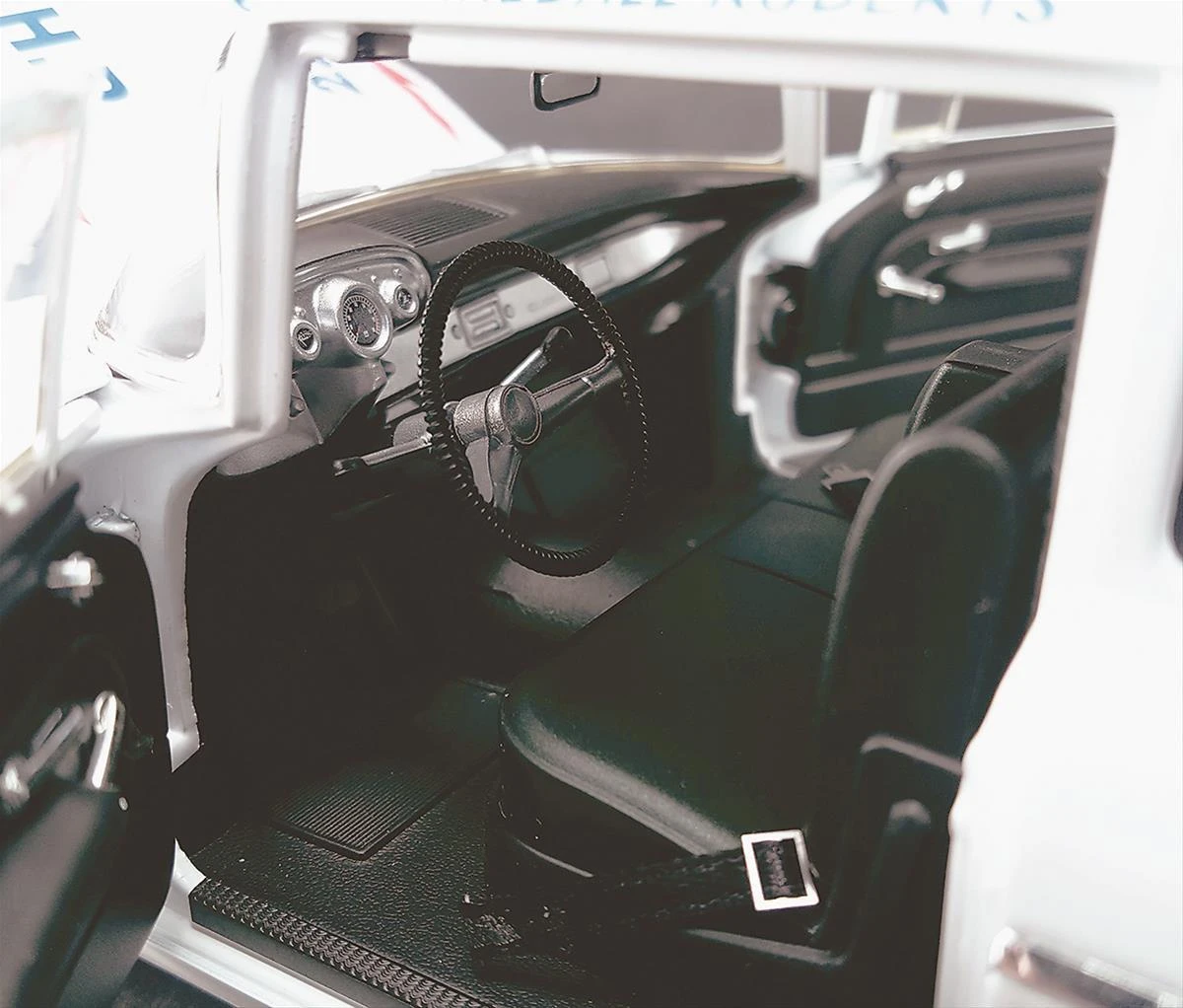 ACME 1:18 Scale - Fireball Roberts #22 - 1957 Chevrolet Bel Air - 1958 Southern 500 Winner At Darlington Limited To 996 Pieces - Image 5